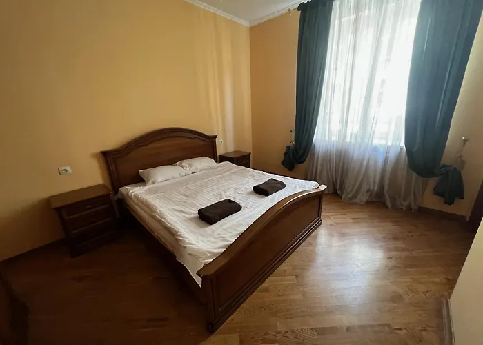 House з кондиціонером